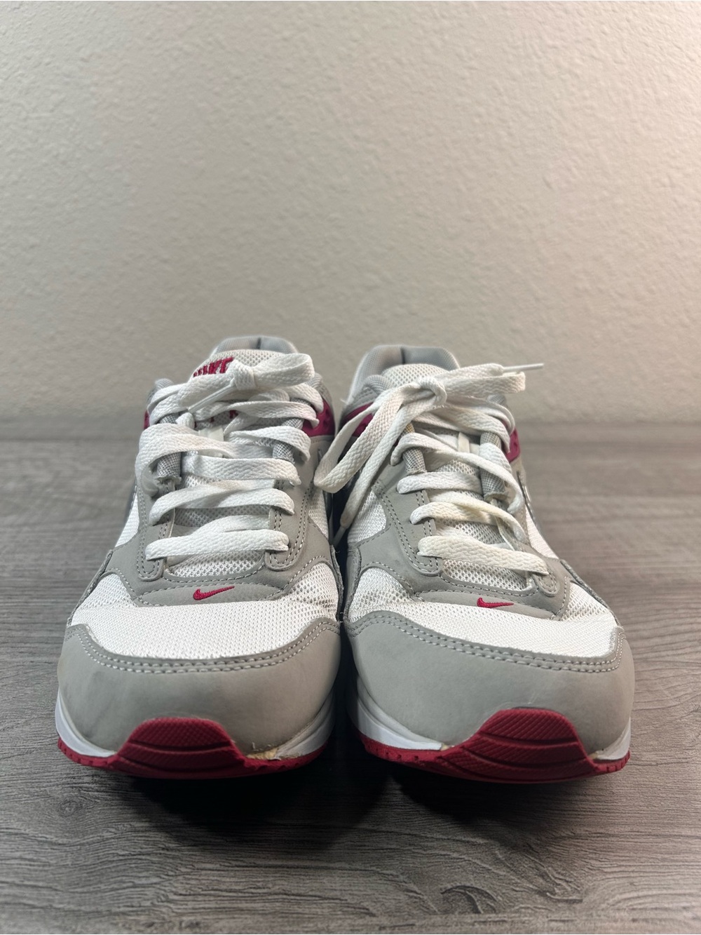 Nike Air Max Excee White Gray Pink Women’s Sneakers Size 10 Athletic Running - Picture 2 of 8
